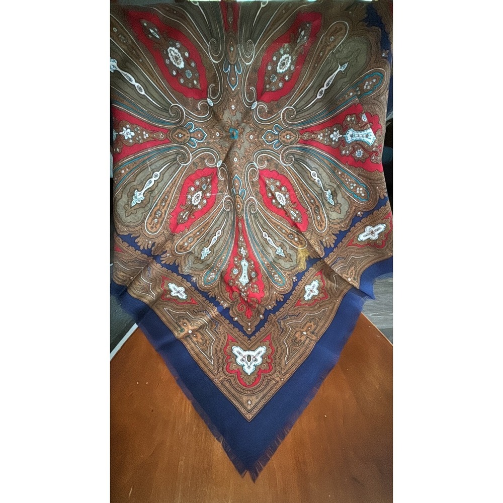 Club‎ 7 Echo Scarf Womens Navy Red Gold Paisley 100% Wool Square Made in Japan
